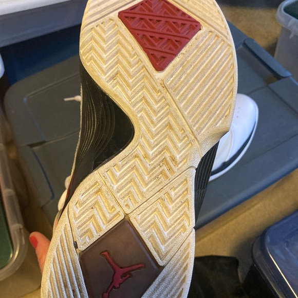 Nike Air Jordans Size 12.5 MENS White Red Michael Jordan 414759-101 - Picture 7 of 13